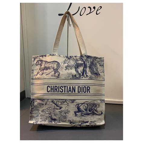 christian dior leinen shopper|Christian Dior tote bag.